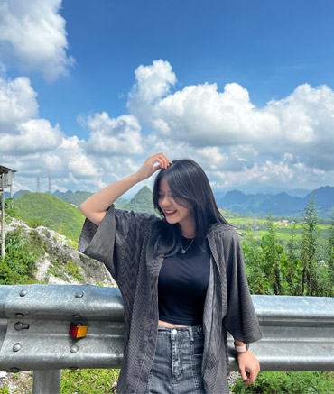 Naomi Dinh - Travel Consultant