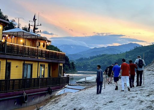 Disembark Anouvong cruise